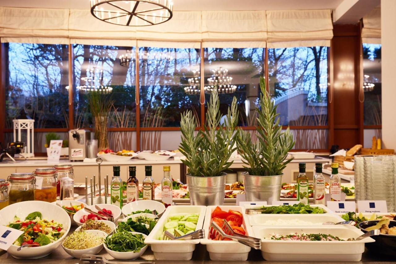 Hotel Dom Zdrojowy Resort & Spa - Destigo Hotels Jastarnia Εξωτερικό φωτογραφία